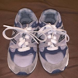 Toddler sneakers